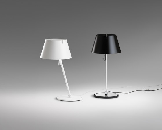 Giro 2410 Table lamp | Table lights | Vibia