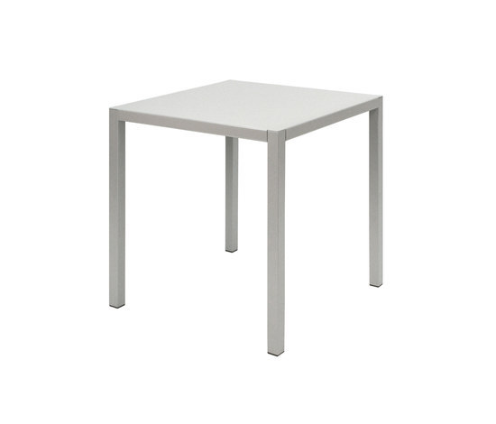 Inside Out Table 70x70cm | Mesas comedor | FERMOB