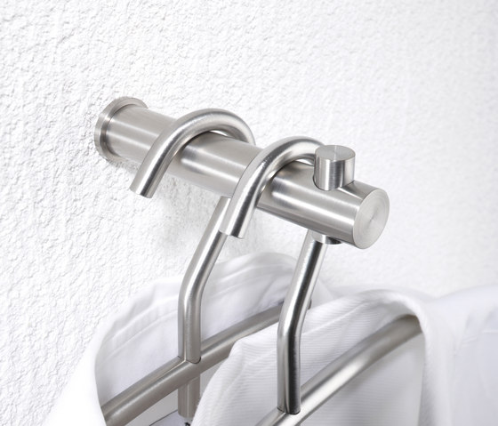 Gancho de pared de diseño de alta calidad fabricado en acero inoxidable - 10 cm de largo | Estanterías toallas | PHOS Design
