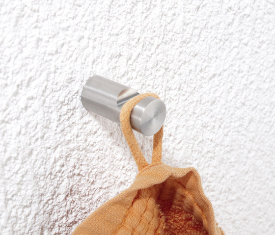 Gancho de pared corto, cóncavo, longitud 3 cm | Estanterías toallas | PHOS Design