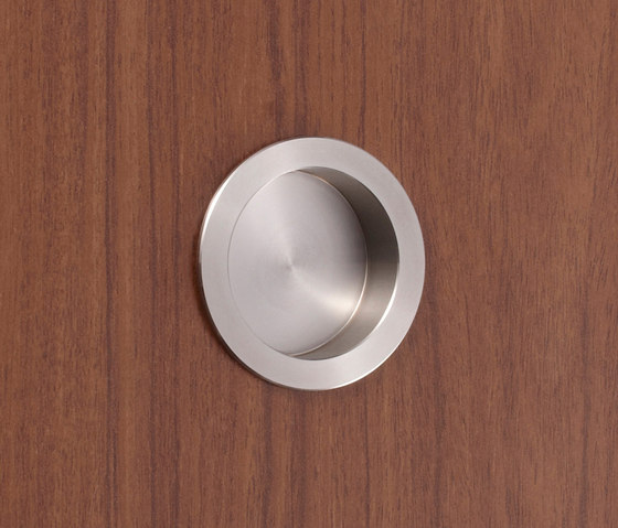 Shell handle Ø40 mm, round | Cabinet recessed handles | PHOS Design