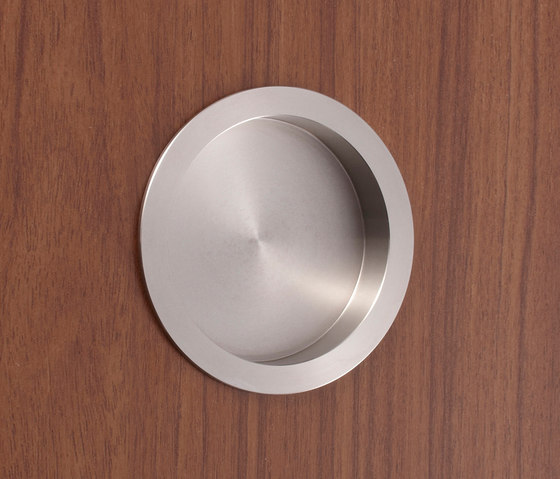 Shell handle Ø 80 mm, round | Cabinet recessed handles | PHOS Design