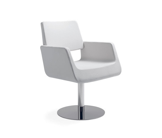 Giro conference chair | Chaises | Materia