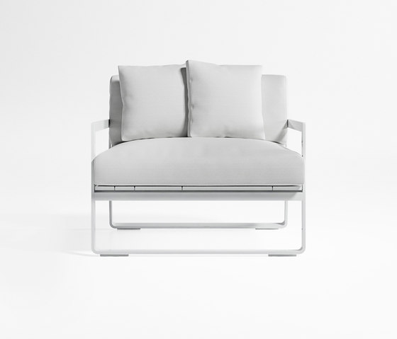 Flat Lounge Chair | Armchairs | GANDIABLASCO