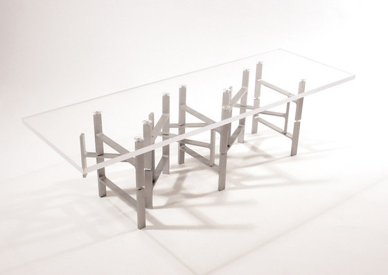 i beam folding table | Tavolini bassi | Biproduct