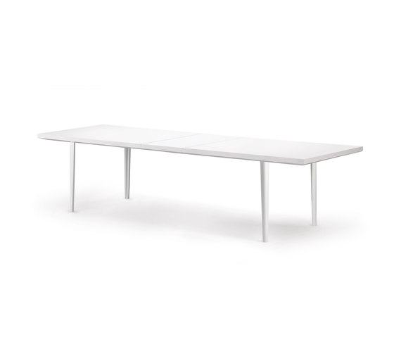 Pontoon Dining table | Dining tables | DEDON