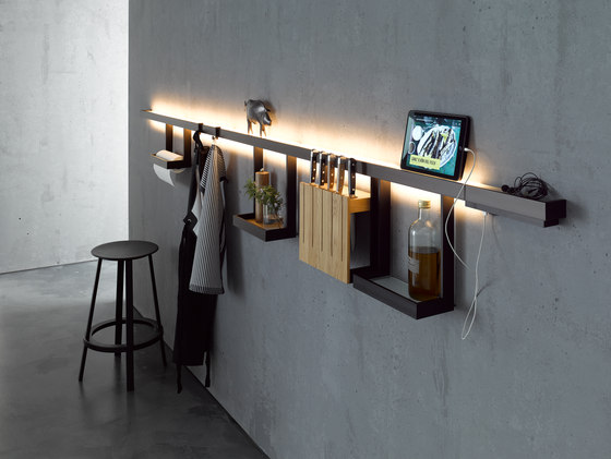 Light rail with glass shelf | GERA light system 6 | Lampade parete | GERA