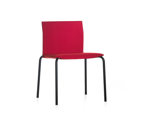183 TreunoTre | Chairs | Cassina