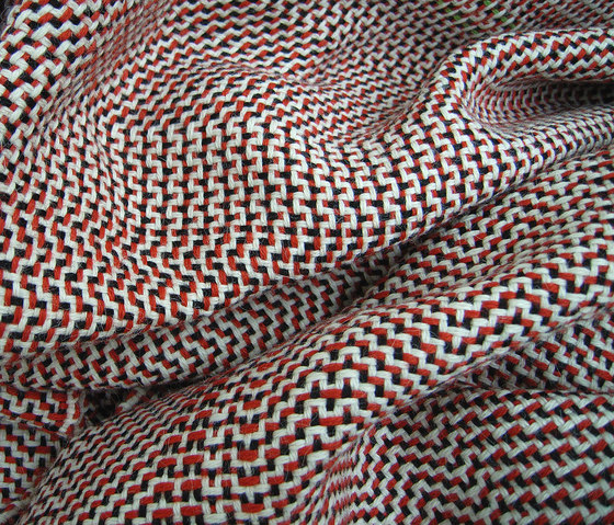 AmA 1 rot-weiss | Decken | Isabel Bürgin