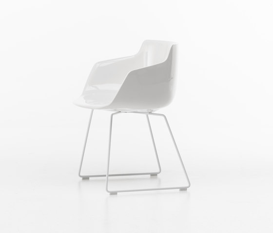 Flow armchair* | Chairs | MDF Italia