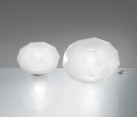Soffione 36 | 45 table lamp | Table lights | Artemide