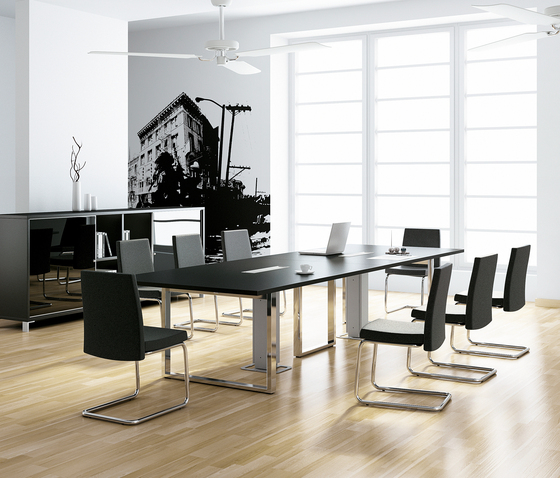 Adapta Meeting | Contract tables | JG Group