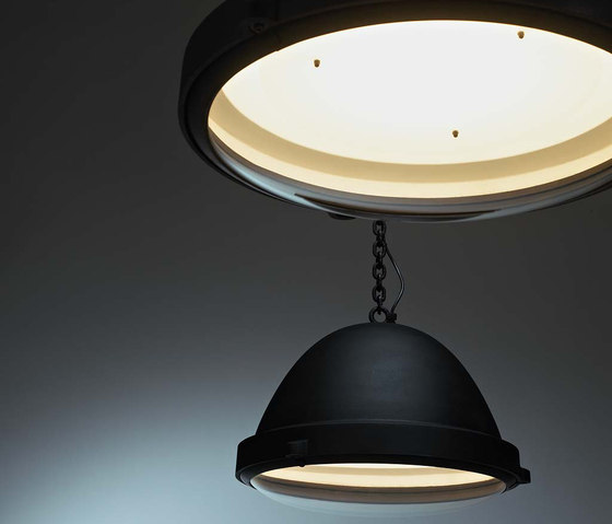 Outsider - pendant lamp | Suspensions | Jacco Maris