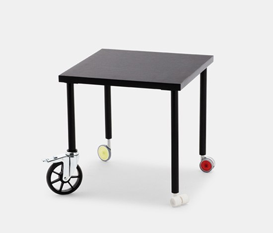 Spin Side Table | Mesas auxiliares | Established&Sons