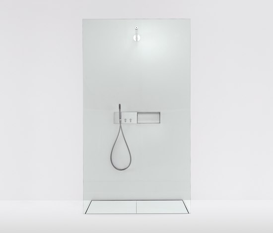 Flat D | Grifería para duchas | Agape