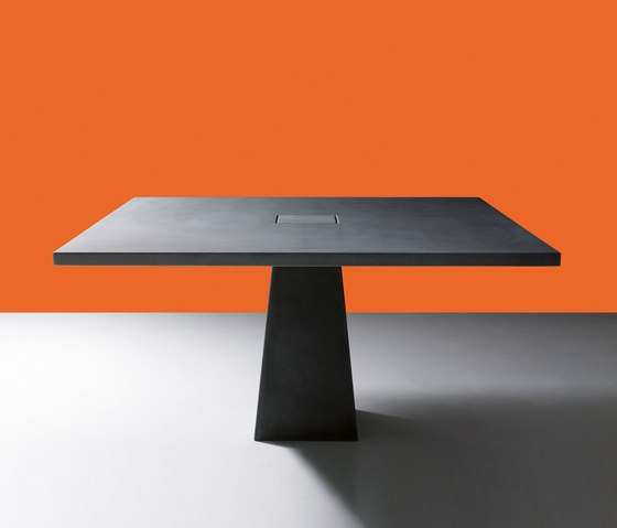 Incas | Dining tables | Agapecasa