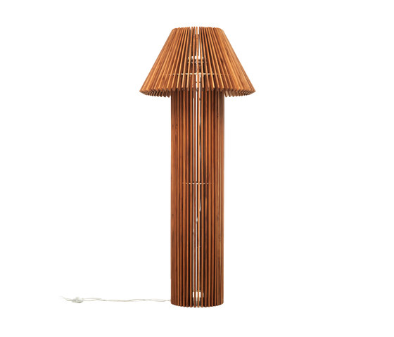 Wood | floor lamp | Lámparas de pie | Skitsch by Hub Design