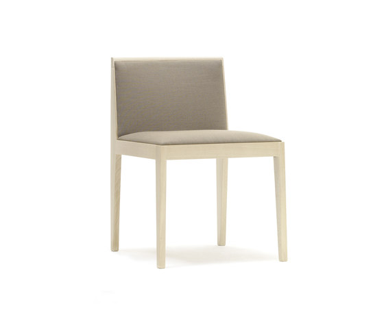 Vogue SI 1750 | Chairs | Andreu World