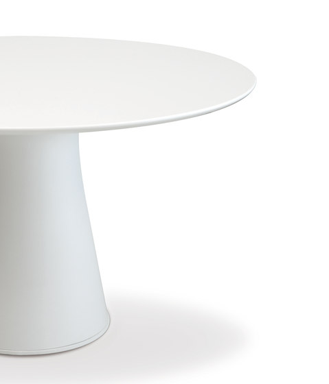 Rolf Benz 8950 | Dining tables | Rolf Benz