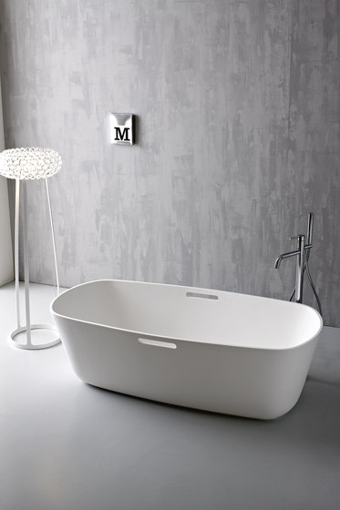 Mastell Bathtub | Bathtubs | Rexa Design