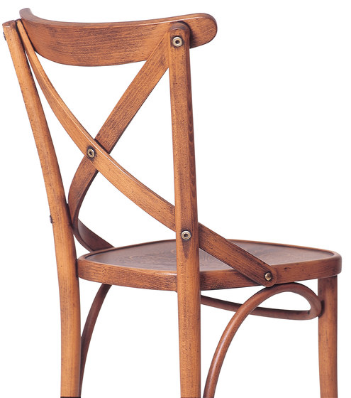 150 Chair | Sillas | TON A.S.