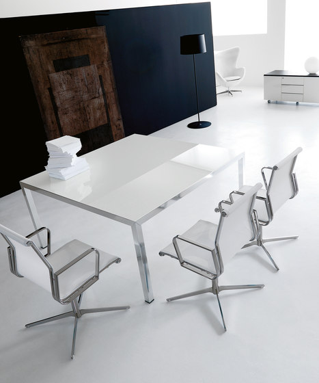 FLY meeting table | Mesas contract | IVM