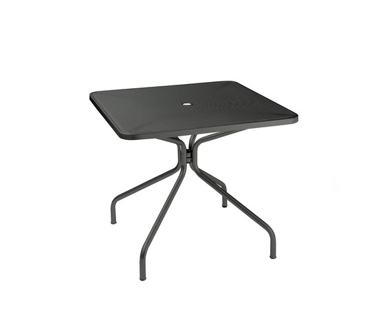 Cambi 2-4 seats square table | 801 | Bistrotische | EMU Group