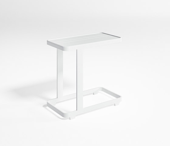 Flat Side Table | Side tables | GANDIABLASCO