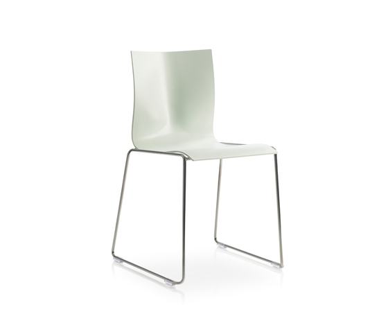 CHAIRIK in Plastic 107 | Chairs | Engelbrechts