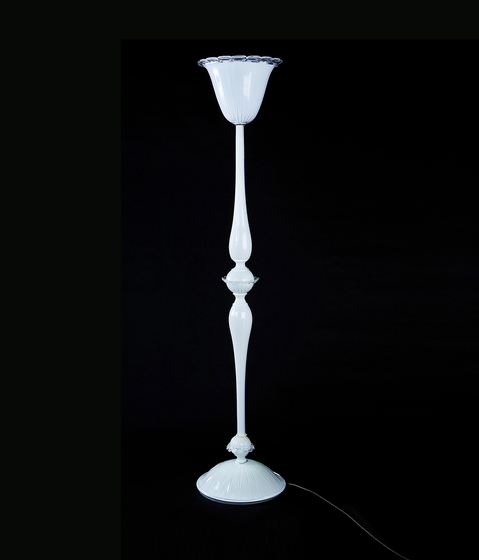 Dolfin - floor lamp | Free-standing lights | A.V. Mazzega