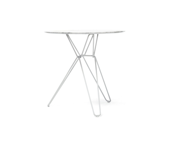 Tio Circular Café Table Marble | Bistro tables | Massproductions