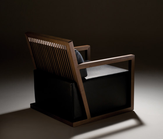 Atilla Easy Chair | Poltrone | CondeHouse