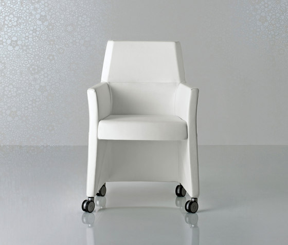 Web Armchair Longue | Chairs | Enrico Pellizzoni