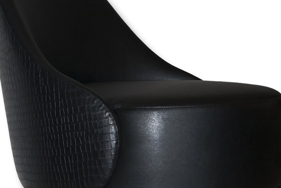 Carlton Chair | Poltrone | Thöny Collection
