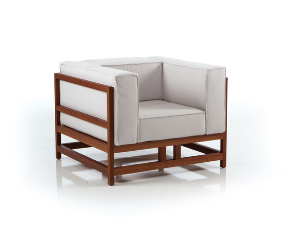 easy pieces lodge chair | Sillones | Brühl