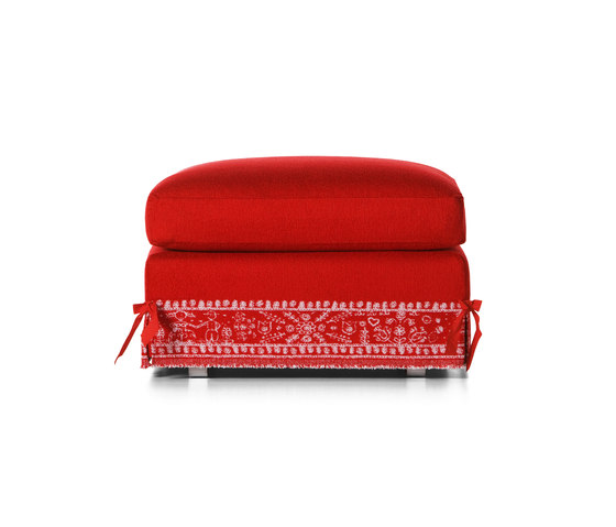 boutique diary Footstool | Pufs | moooi