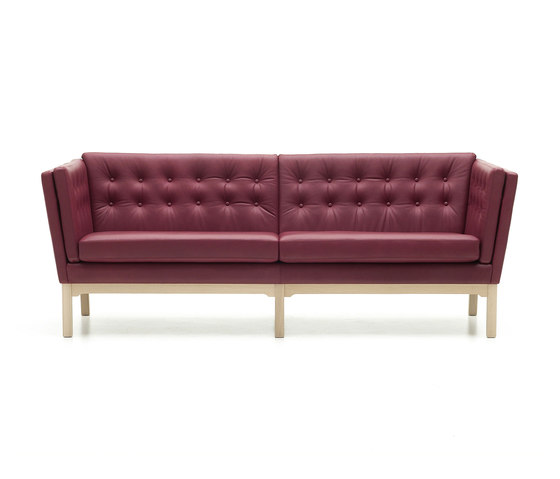 AH 70 Sofa | Canapés | Nielaus
