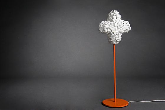 Cross Standing light | Luminaires sur pied | Freedom Of Creation