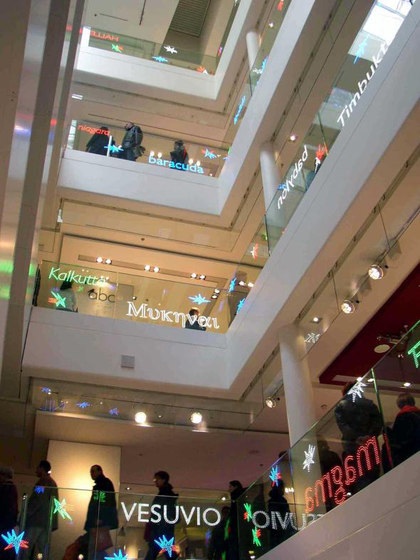 powerglass® balustrade: Galeries Lafayette | Rampes d'escalier | Peter Platz Spezialglas
