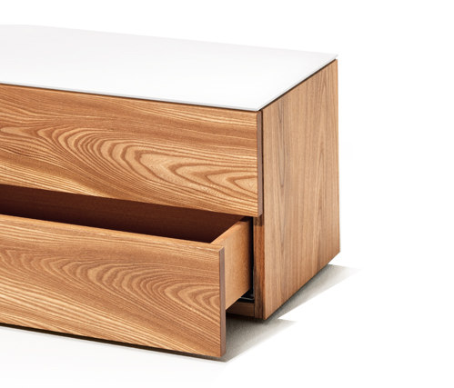 FLAT bedside table | Cabinets | Holzmanufaktur