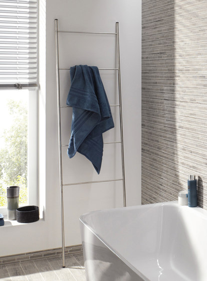 Escalera toallero de alta calidad de 60 cm de ancho | Estanterías toallas | PHOS Design