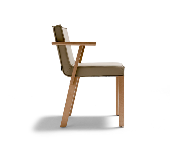 Nao 645 N | Chaises | Capdell