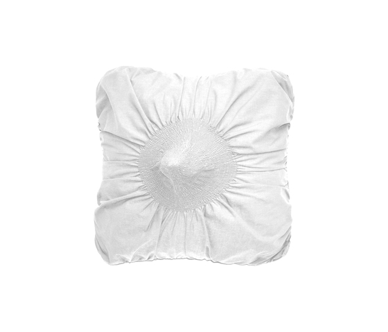 Anemone cushion bianco | Cushions | Poemo Design