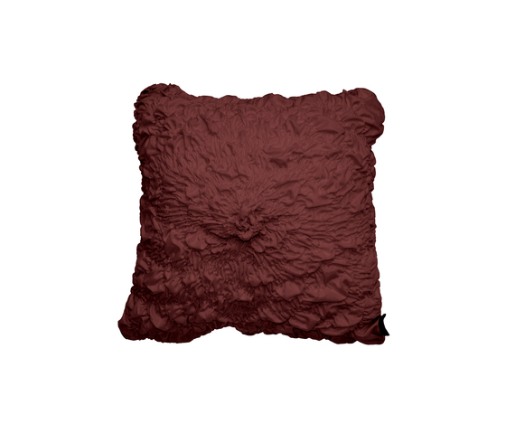 Corallo cushion bordo | Cushions | Poemo Design