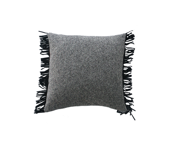 Sonia cushion | Cushions | Poemo Design