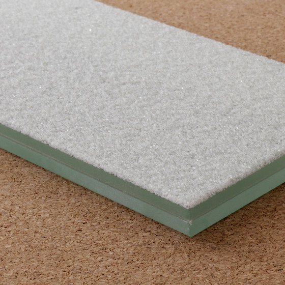 Laminated glass with bonded recycled glass granules | Glas | selected by Materials Council