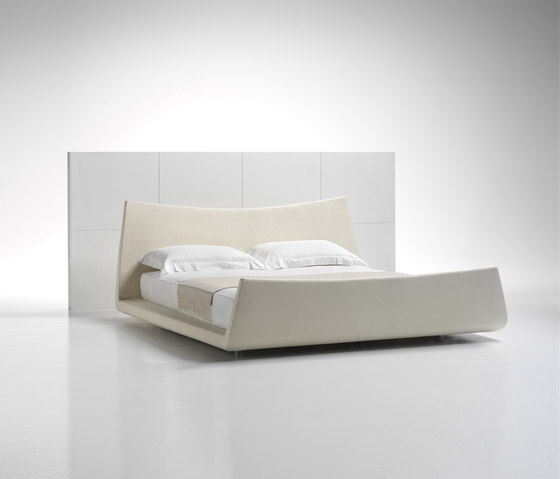 Cocoon Bed | Beds | Via Della Spiga