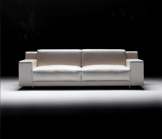 Milord Sofa | Sofas | Via Della Spiga