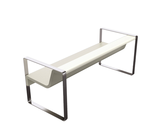 Meeting Point | Benches | Cabanes