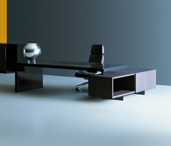 Asymmetrical | Desks | Tecno